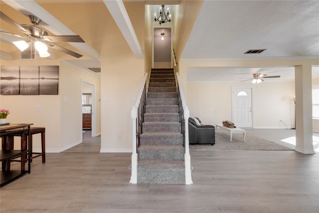 209 Trailwind Street, Gun Barrel City, TX 75156