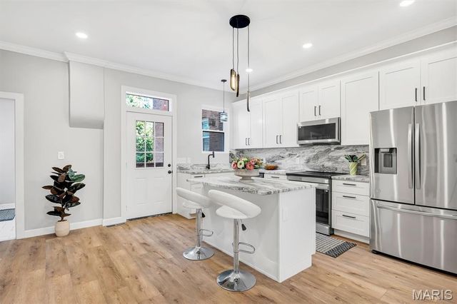 3006 Virginia Avenue, St Louis, MO 63118