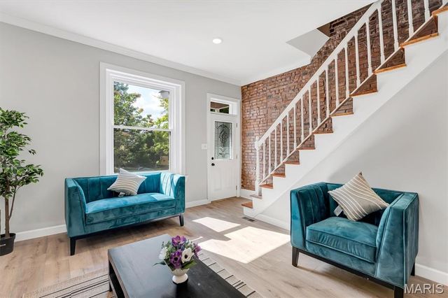 3006 Virginia Avenue, St Louis, MO 63118