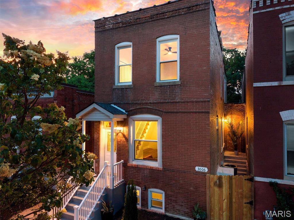 3006 Virginia Avenue, St Louis, MO 63118