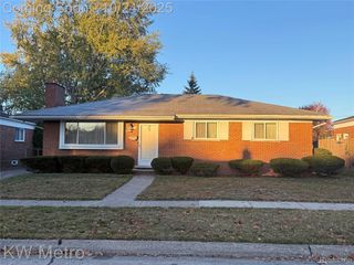 29355 Eiffel Avenue, Warren, MI 48088