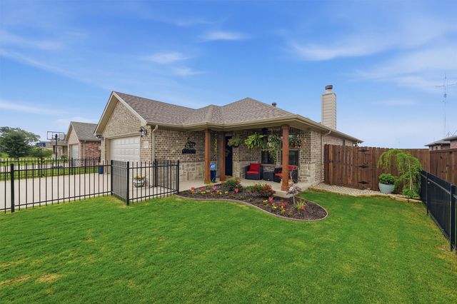 502 Pathfinder Street, Collinsville, TX 76233