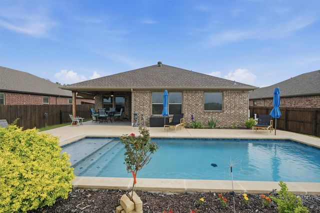 502 Pathfinder Street, Collinsville, TX 76233