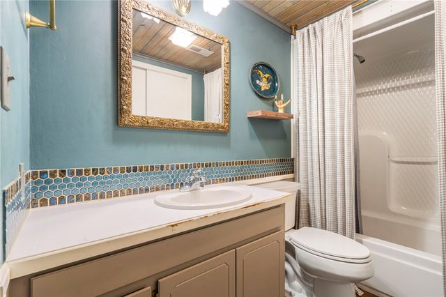 8 Kiswick Circle, Bella Vista, AR 72714