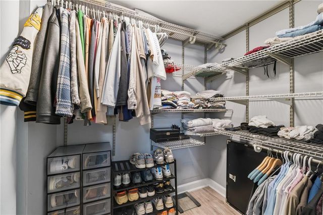 2965 Pharr Court South NW 512, Atlanta, GA 30305