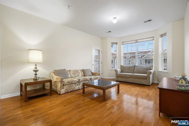 4142 Cory Lane, Elmwood Park, NJ 07407