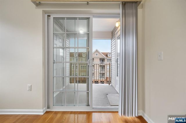 4142 Cory Lane, Elmwood Park, NJ 07407