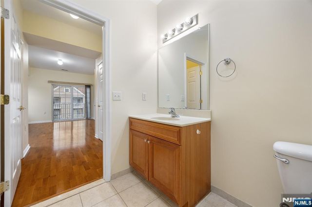 4142 Cory Lane, Elmwood Park, NJ 07407