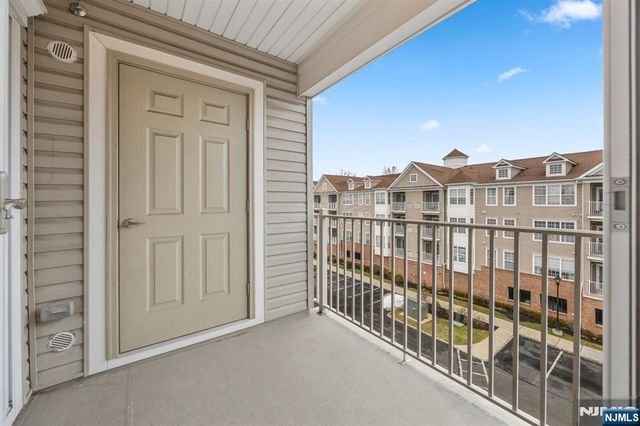 4142 Cory Lane, Elmwood Park, NJ 07407