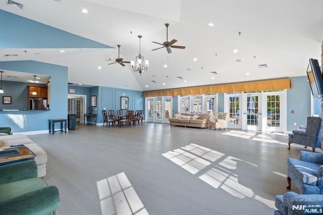 4142 Cory Lane, Elmwood Park, NJ 07407