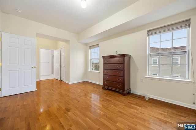 4142 Cory Lane, Elmwood Park, NJ 07407