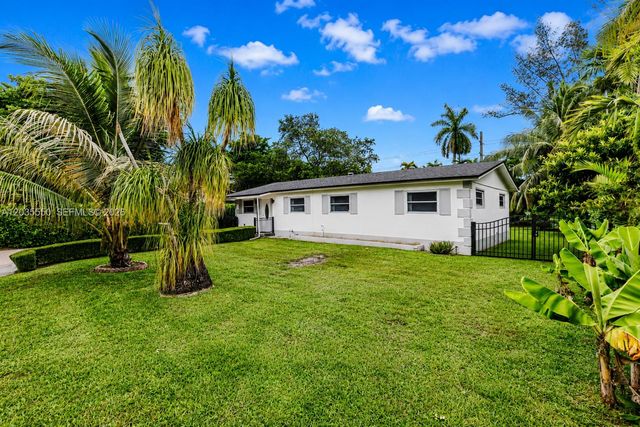 6255 SW 62nd Ct, South Miami, FL 33143