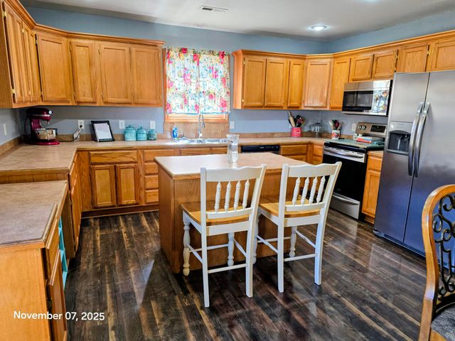 5338 Valley Drive, Morrisville, MO 65710