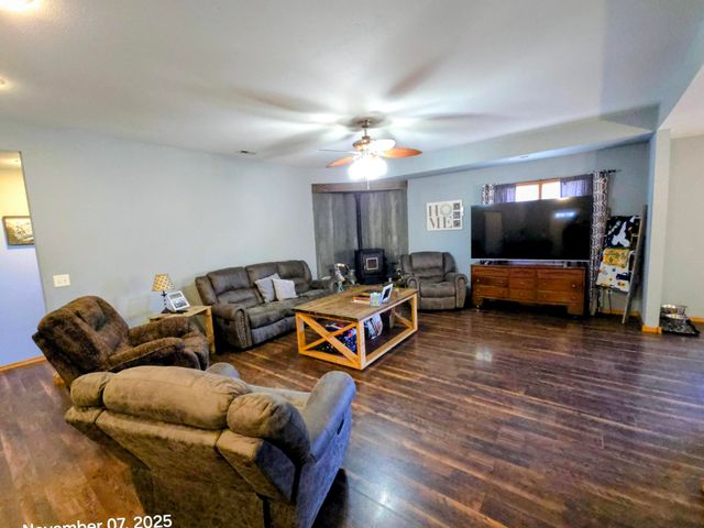 5338 Valley Drive, Morrisville, MO 65710