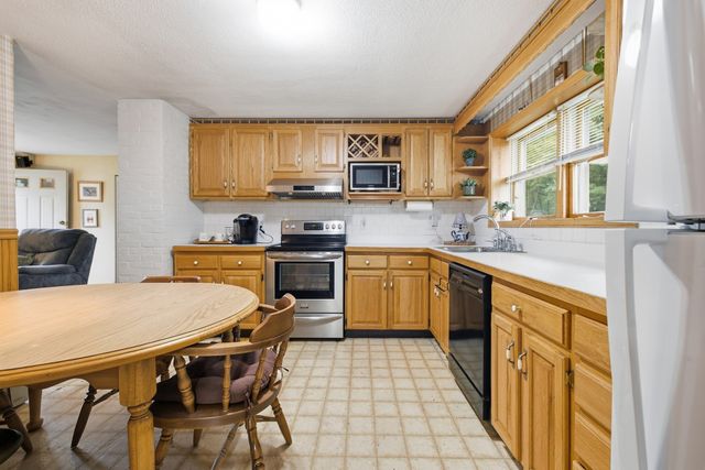 60 Gerald Ave., Brockton, MA 02302