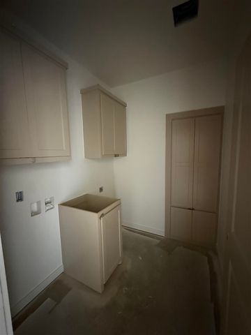 358 Weaver Way, Fletcher, OK 73541