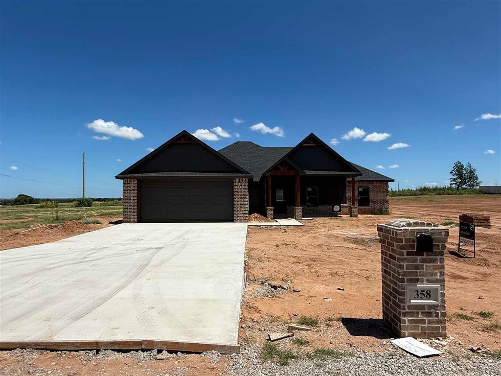 358 Weaver Way, Fletcher, OK 73541