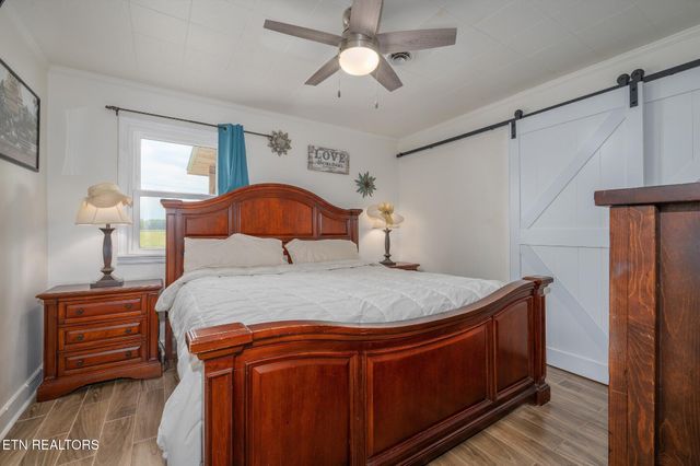 999 Gum Springs Mountain Rd, Sparta, TN 38583