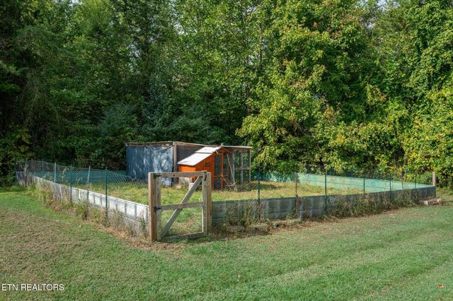 999 Gum Springs Mountain Rd, Sparta, TN 38583