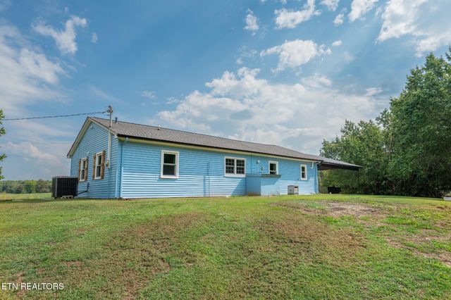 999 Gum Springs Mountain Rd, Sparta, TN 38583