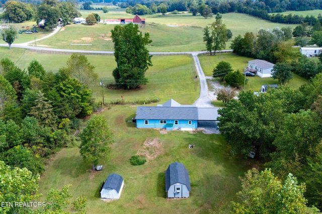 999 Gum Springs Mountain Rd, Sparta, TN 38583