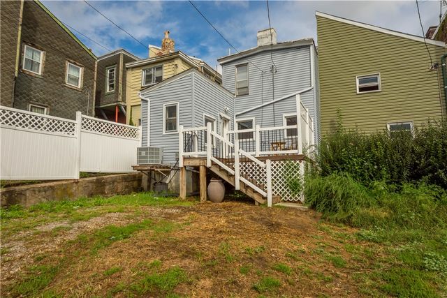 1207 Linden Pl, Central North Side, PA 15212