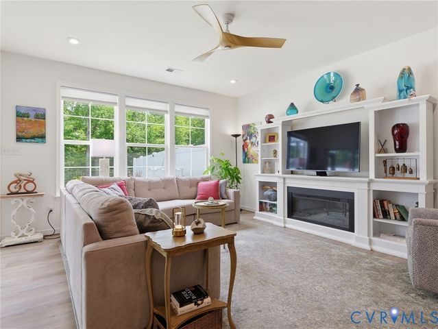 9237 Cerulean Pl, Richmond, VA 23238