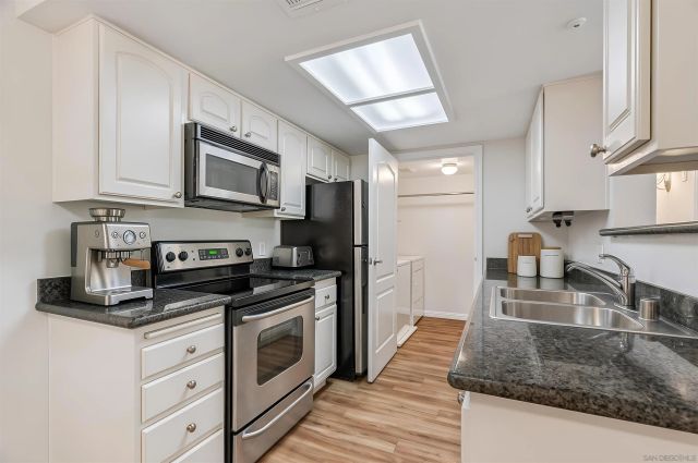 12007 Alta Carmel 331, San Diego, CA 92128