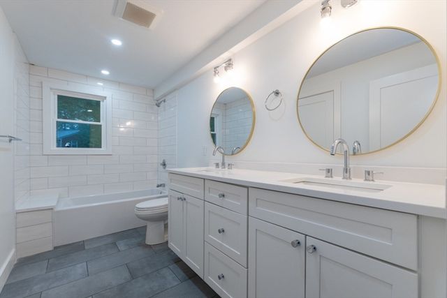 7 Windsor Rd, Milford, MA 01757