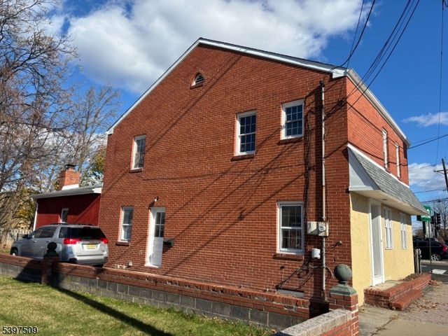 10 Brooks Blvd, Manville Boro, NJ 08835