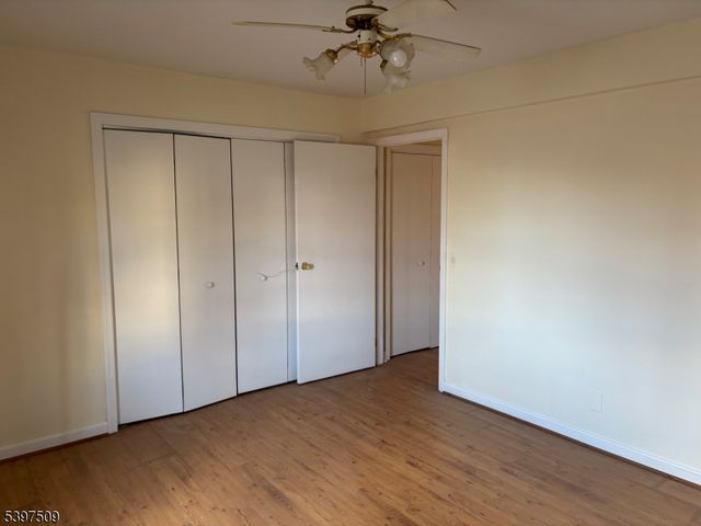 10 Brooks Blvd, Manville Boro, NJ 08835