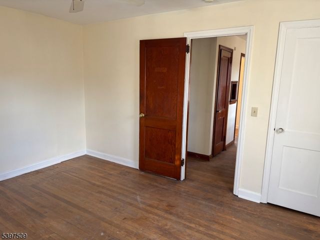 10 Brooks Blvd, Manville Boro, NJ 08835