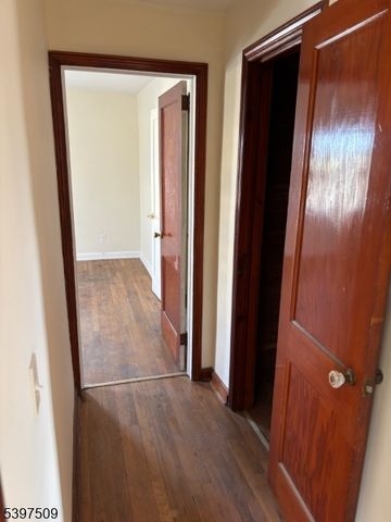 10 Brooks Blvd, Manville Boro, NJ 08835