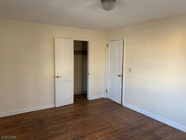 10 Brooks Blvd, Manville Boro, NJ 08835