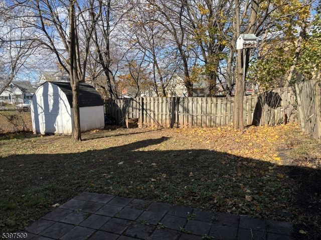 10 Brooks Blvd, Manville Boro, NJ 08835