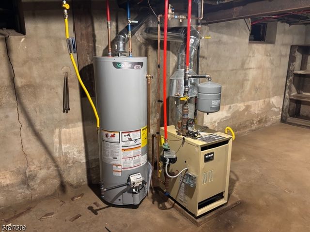 10 Brooks Blvd, Manville Boro, NJ 08835