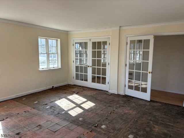 10 Brooks Blvd, Manville Boro, NJ 08835