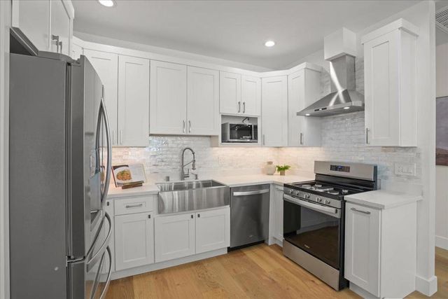 2515 Crystal Drive, Santa Clara, CA 95051