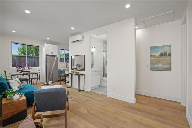 2515 Crystal Drive, Santa Clara, CA 95051
