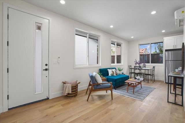 2515 Crystal Drive, Santa Clara, CA 95051