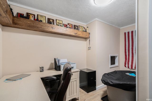 424 Champery Drive, Osceola, IN 46561