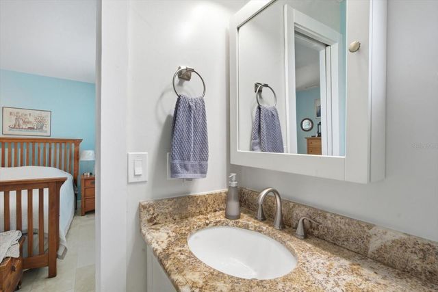 2320 AQUABLUFF PLACE V274, Sarasota, FL 34231