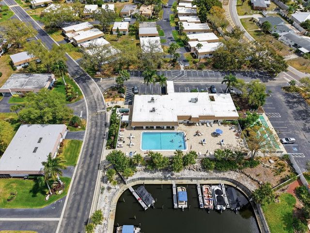 2320 AQUABLUFF PLACE V274, Sarasota, FL 34231