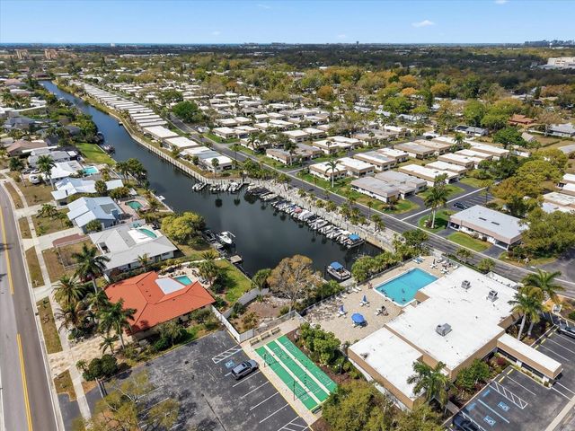2320 AQUABLUFF PLACE V274, Sarasota, FL 34231
