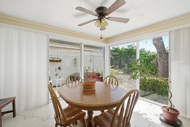 2320 AQUABLUFF PLACE V274, Sarasota, FL 34231