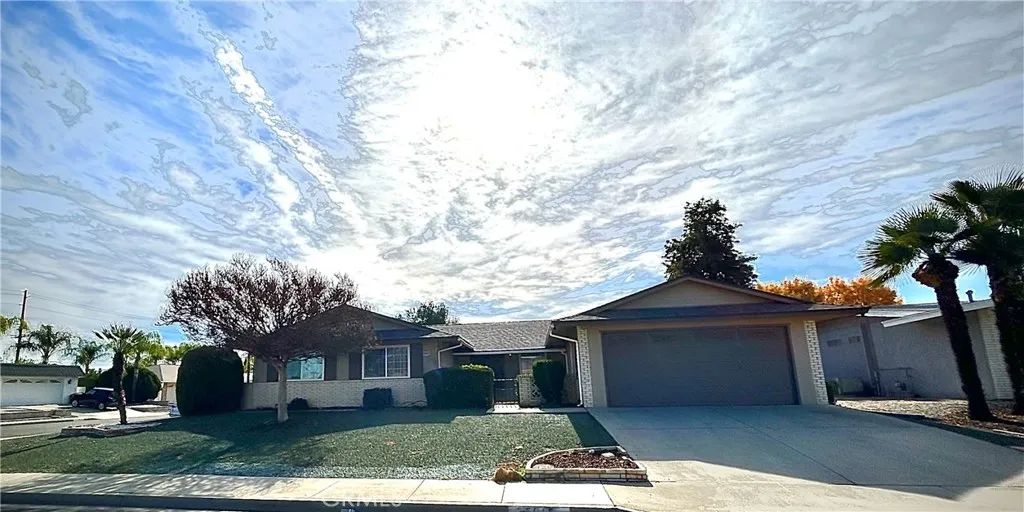 25915 Warwick Road, Menifee, CA 92586