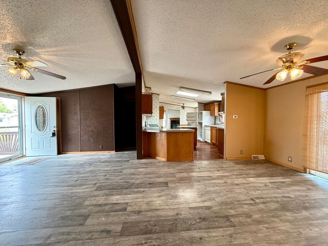 9 Swallow Lane, Beecher, IL 60401