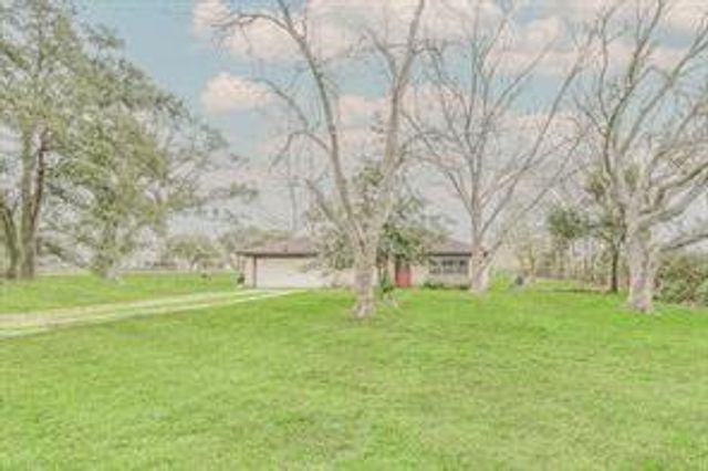 3119 Cemetery Road, Santa Fe, TX 77517
