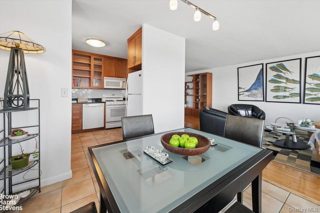 2621 Palisade Avenue 14C, Bronx, NY 10463