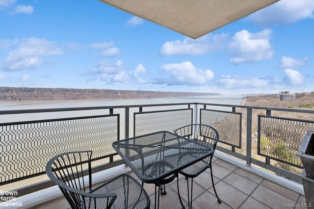 2621 Palisade Avenue 14C, Bronx, NY 10463